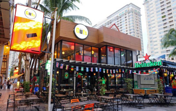 Coco Walk ở Bangkok – Khu ăn uống ở trạm BTS Ratchathewi