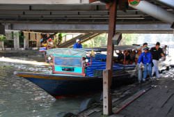 6. cẩm nang các bến tàu ở khlong saen saeb