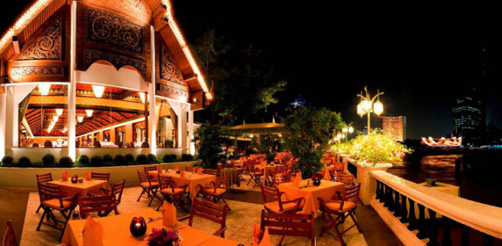 nhà hàng sala rim naam tại khách sạn mandarin oriental bangkok