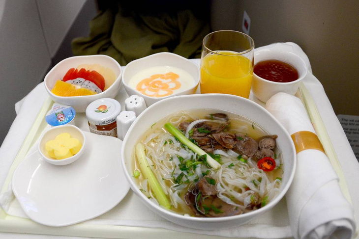 campuchia, kinh nghiệm, trước và trong khi đi máy bay, du khách nên và không nên ăn những gì?