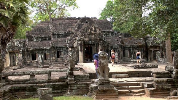 Thăm viếng ngôi đền Phật giáo Banteay Kdei ở Campuchia
