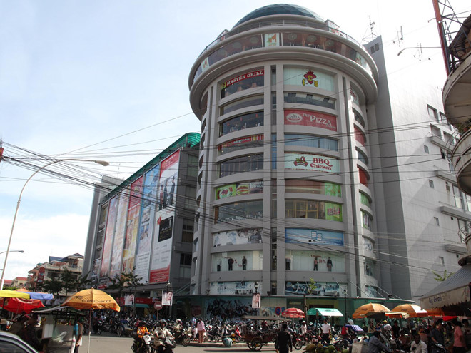 Trải nghiệm mua sắm ở Trung tâm Thương mại Sorya, Campuchia