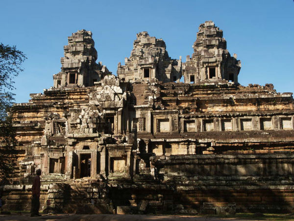 Đền Takeo - điểm tham quan nổi tiếng ở Campuchia
