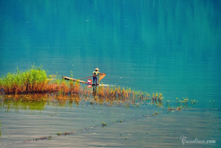 Hồ Ba Bể - một thoáng tiên cảnh mùa thu