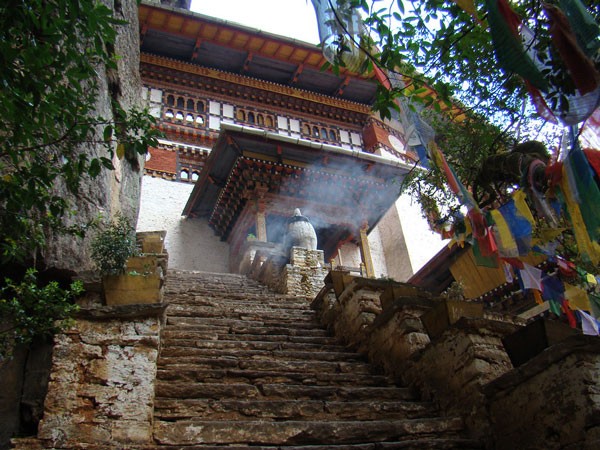 khám phá, trải nghiệm, tu viện tiger’s nest – biểu tượng rực rỡ của văn hóa bhutan