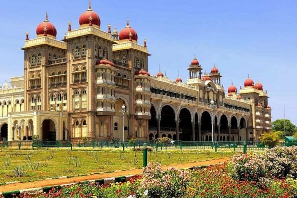 Mãn nhãn với vẻ đẹp lộng lẫy của 10 cung điện ở Ấn Độ