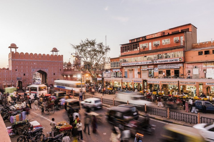 Choáng ngợp với sắc màu độc đáo của Jaipur - thành phố màu hồng của Ấn Độ