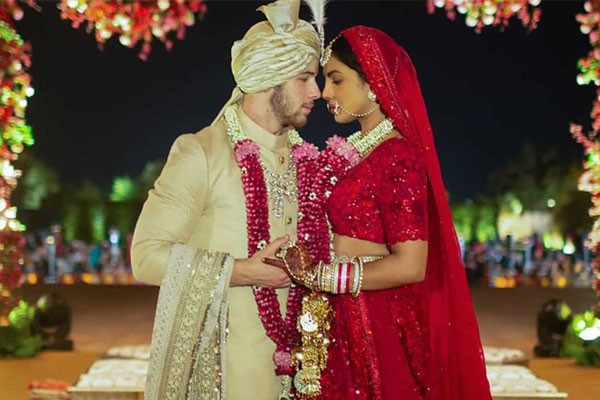 Phong tục cưới hỏi của người Ấn Độ có gì đặc biệt?