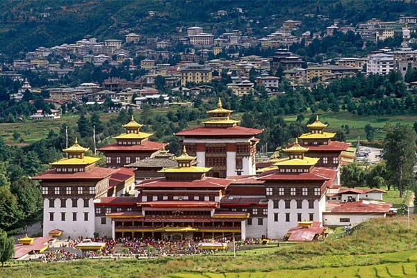 Dừng chân khám phá nơi pháo đài nổi tiếng Tashicho Dzong ở Bhutan