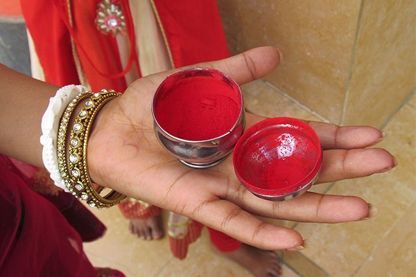 khám phá, trải nghiệm, chấm đỏ bindi - nét đẹp của người phụ nữ trong văn hóa truyền thống ấn độ