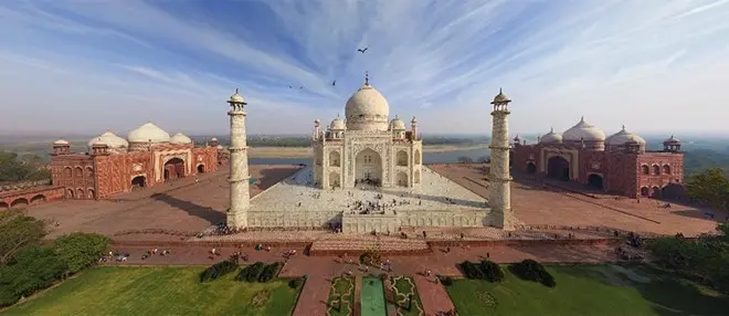 Lăng mộ Taj Mahal Ấn Độ: Bài thơ đá của vị vua si tình Shah Jahan