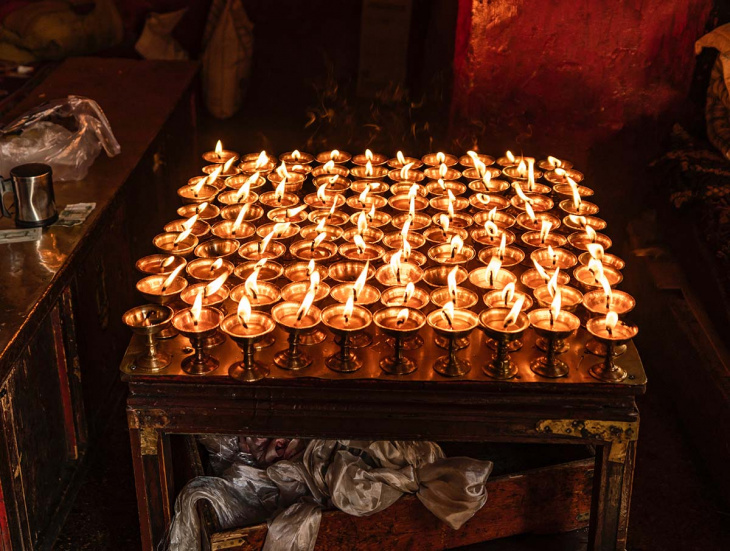 khám phá, trải nghiệm, hòa mình vào lễ hội chào đón năm mới tại bhutan