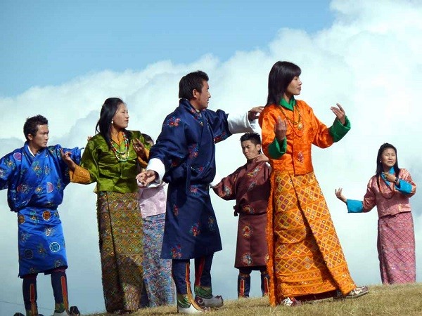 khám phá, trải nghiệm, khám phá nét đặc sắc trong văn hóa truyền thống bhutan