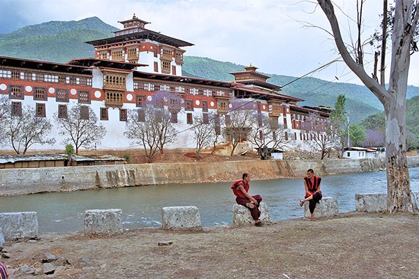 khám phá, trải nghiệm, khám phá các tu viện ở “xứ sở của hạnh phúc” bhutan