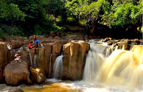 Du lịch Thác Đứng ngọn thác đẹp đối với du lịch Bình Phước.