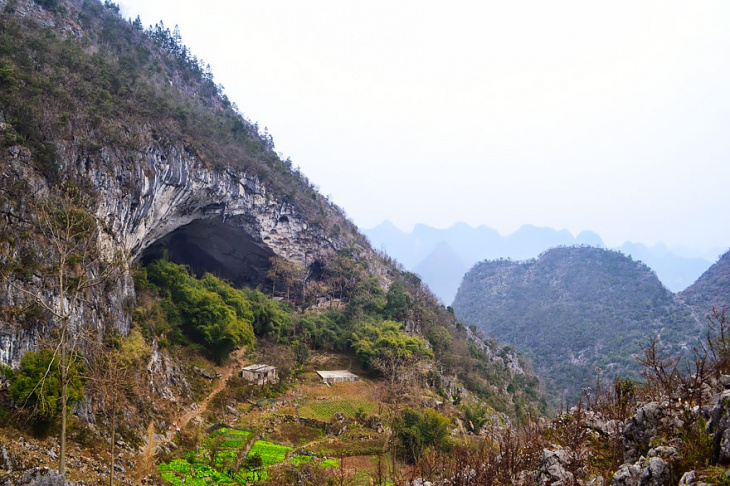 Khám phá làng hang động Zhongdong độc đáo ở Qúy Châu (Trung Quốc)