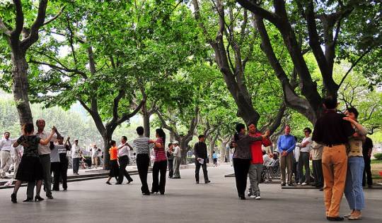 Tận hưởng không gian trong lành ở Công viên Phục Hưng, Thượng Hải
