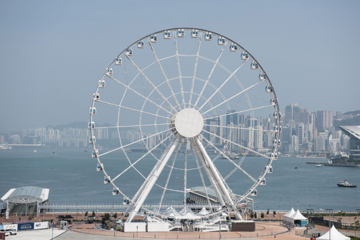 Ngắm cảnh từ trên cao tại HongKong Ferris Wheel