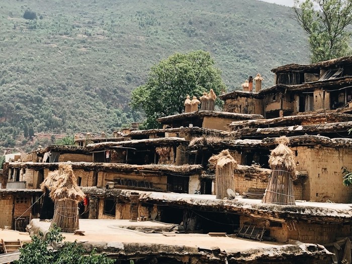 Kiến trúc độc đáo của ngôi làng Lư Tây Thành Tử ở Trung Quốc