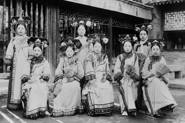 Ngắm nhìn trang phục Xường xám truyền thống của Trung Quốc