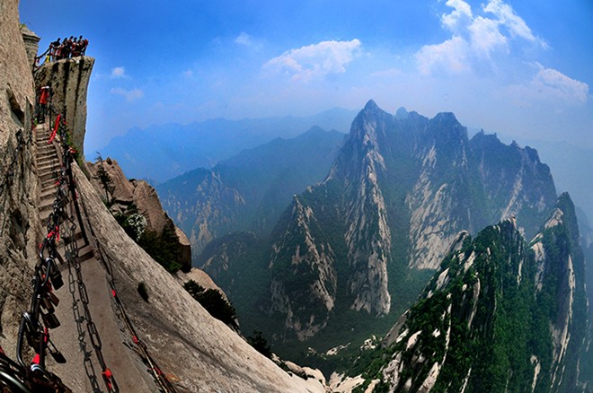 Du lịch Trung Quốc chinh phục núi Hoa Sơn