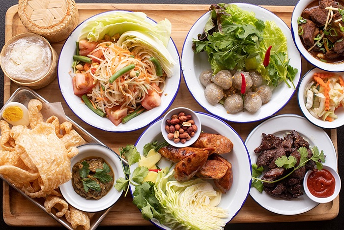 Điểm tên món ăn truyền thống ở Chiang Mai không thể thiếu trong tour khám phá ẩm thực Thái Lan