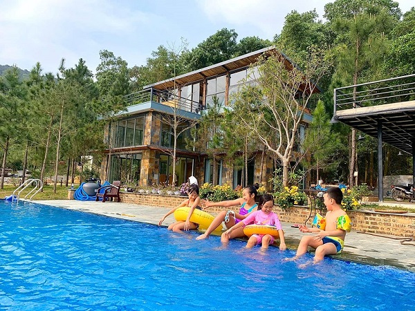 10 villa gần Hà Nội giá rẻ view đẹp cho nhóm du lịch đông người
