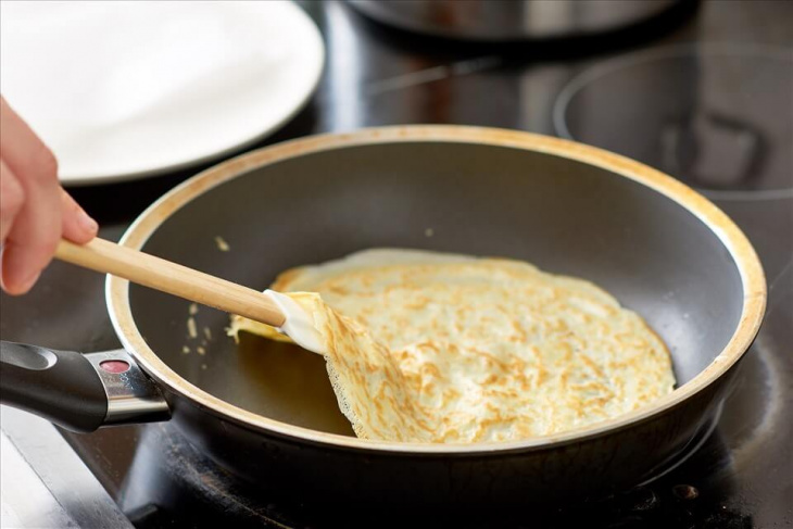 bữa sáng, món bánh, chia sẻ cách làm bánh crepe chuối ăn là mê
