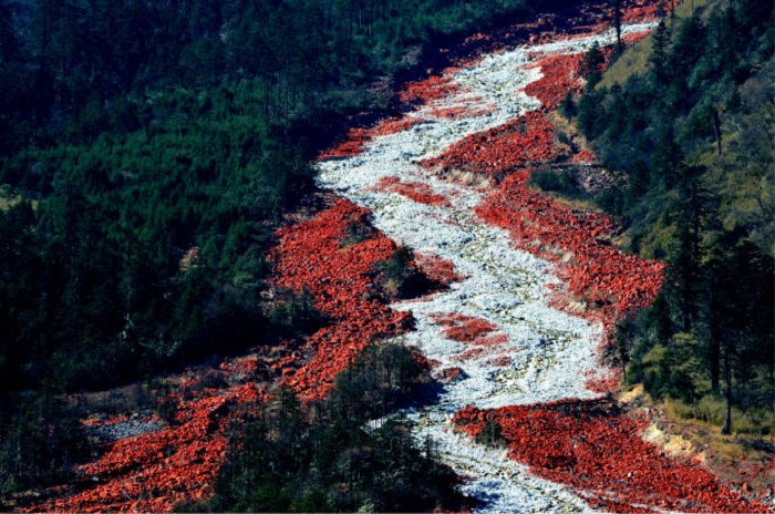 Vi vu đến thung lũng Yanzigou Trung Quốc chinh phục bãi đá đỏ kỳ diệu