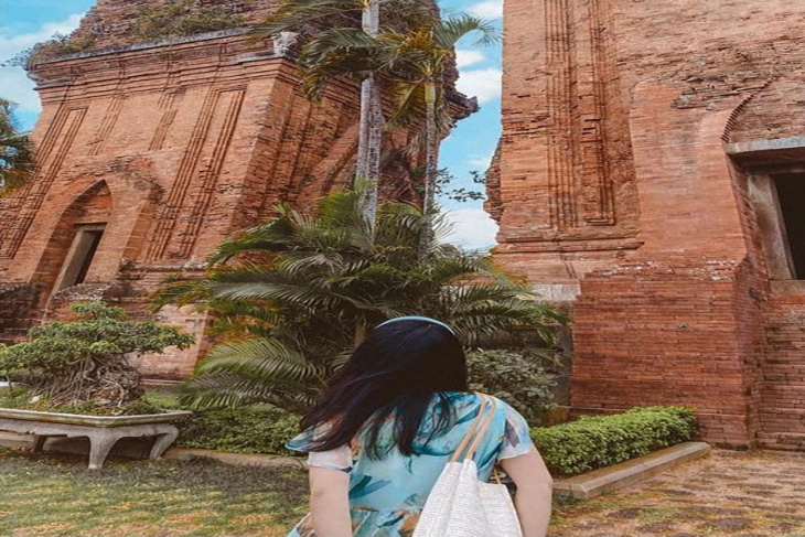 Ghé thăm dấu ấn Champa cổ ở Tháp Đôi Bình Định