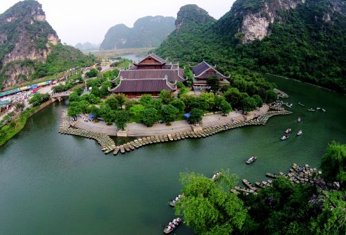 Những địa điểm du lịch Ninh Bình đẹp hút hồn khách tham quan