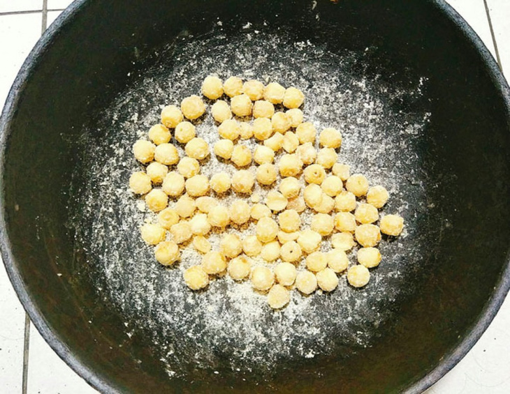 hướng dẫn cách làm mứt hạt sen ngọt bùi cho ngày tết tròn vị