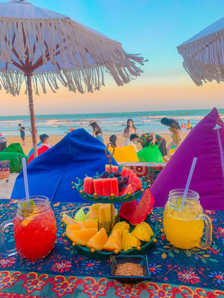 habana – colorful beach bar vũng tàu điểm check-in đầy sắc màu