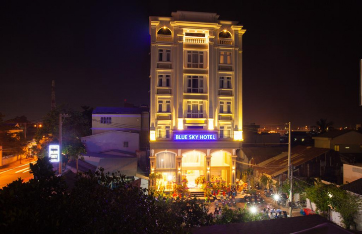 khám phá, trải nghiệm, top 40 khách sạn phú quốc giá rẻ đẹp gần biển, chợ đêm từ 2-3-4-5-6 sao
