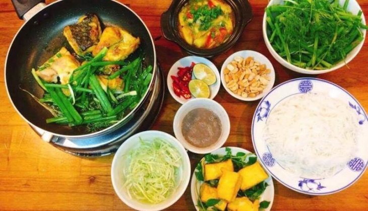 Top 20 Quán ăn đêm Hà Nội ngon bán rất khuya cho hội cú đêm tụ tập