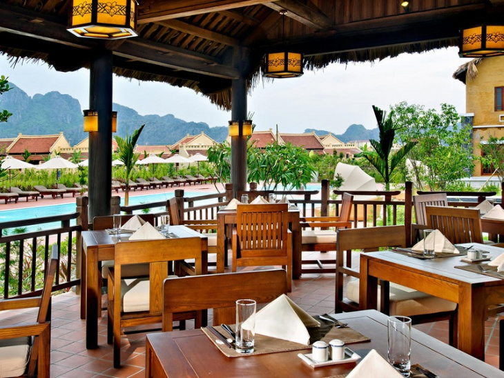 Top 10 Resort Ninh Bình giá rẻ view đẹp sát biển có hồ bơi bãi tắm riêng
