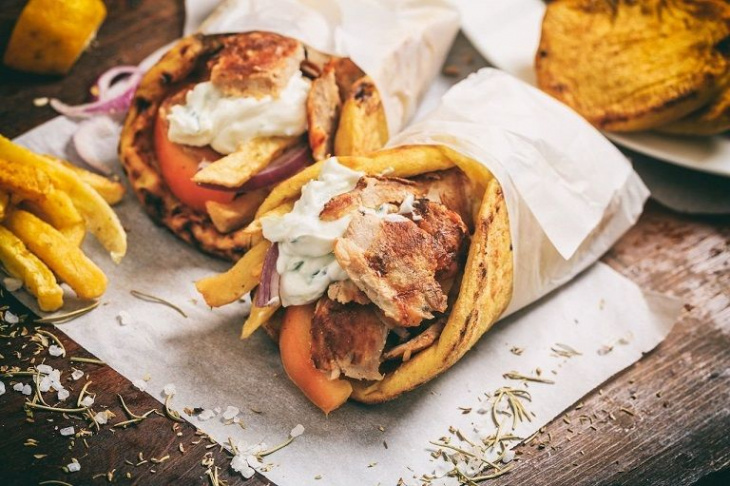 Đến Hy Lạp ăn gì ngon? Gọi tên top những món ăn ngon miễn chê ở Hy Lạp