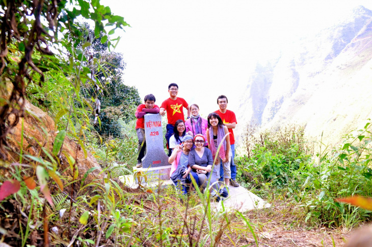 du lịch đông bắc, đi phượt đông bắc, trekking đông bắc, văn hoá đông bắc, chinh phục điểm cực bắc tổ quốc: lũng cú, đồng văn, hà giang 