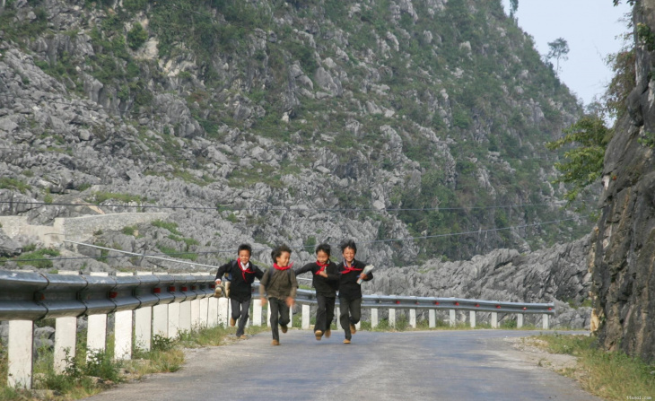 du lịch đông bắc, đi phượt đông bắc, trekking đông bắc, văn hoá đông bắc, chinh phục điểm cực bắc tổ quốc: lũng cú, đồng văn, hà giang 