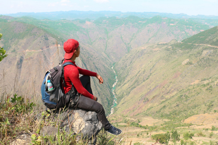 du lịch đông bắc, đi phượt đông bắc, trekking đông bắc, văn hoá đông bắc, chinh phục điểm cực bắc tổ quốc: lũng cú, đồng văn, hà giang 