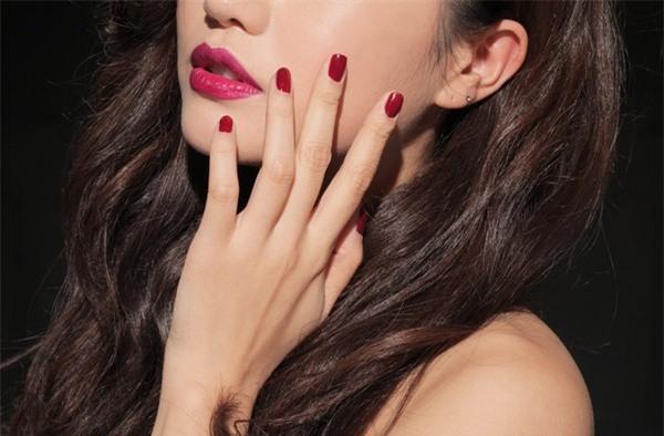 cách chọn màu nail đẹp, màu sơn móng tay đẹp, màu sơn móng tay đẹp 2017, màu sơn móng tay nude, nail màu đẹp, sơn móng tay, 7 màu sơn móng đẹp và không bao giờ lỗi mode