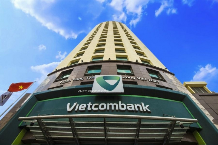 ATM Vietcombank gần đây: Địa chỉ và hotline báo lỗi thẻ ATM