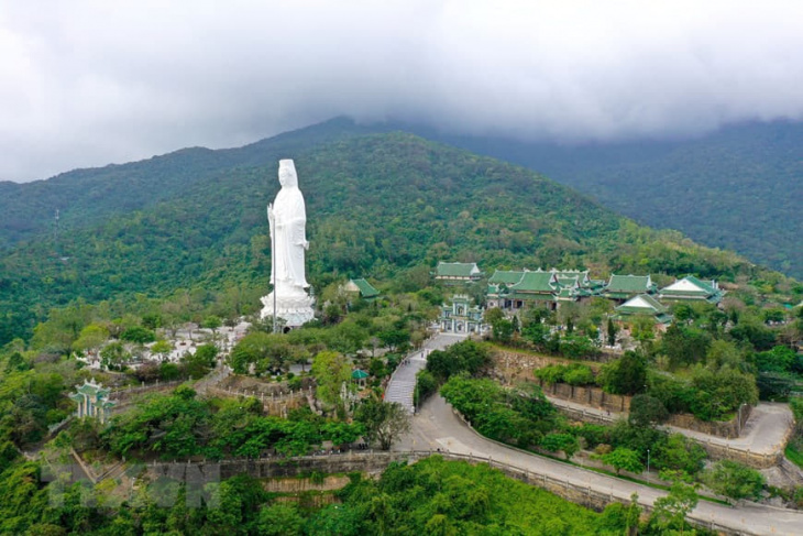 Các ngôi chùa Đà Nẵng nổi tiếng linh thiêng hút khách hành hương nhất