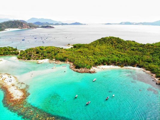 Biển Bình Tiên – “viên ngọc” ẩn mình giữa xứ sở nắng gió Ninh Thuận -