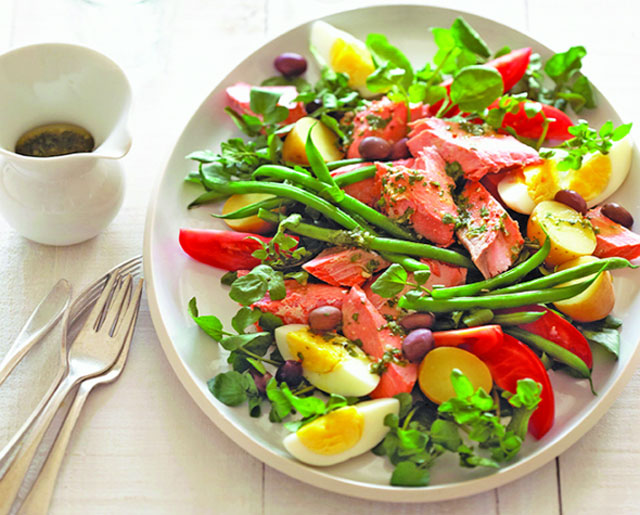 ẩm thực, hướng dẫn cách làm salad giúp bạn tìm được vóc dáng thon gọn