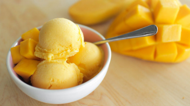 Food, tổng hợp 2 cách làm kem xoài không cần đánh kem siêu dễ