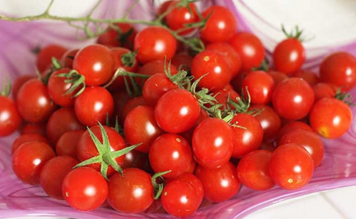 Hướng dẫn 2 cách làm mứt cà chua bi dẻo chua ngọt nguyên quả