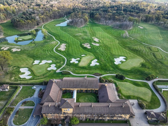 dạo quanh castelconturbia golf club – sân golf có lịch sử lâu đời tại nước ý mộng mơ