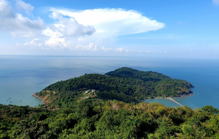 Hệ sinh thái đa dạng trên Hòn Khoai – Cụm đảo Việt Nam gần xích đạo nhất