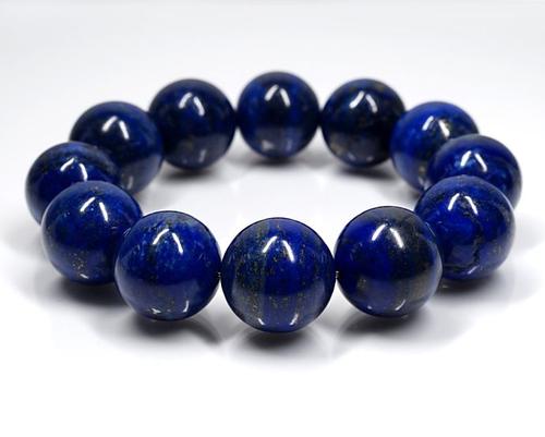 sapphire, các yếu tố quyết định của giá sapphire xanh là gì? tôi nên chú ý những gì khi mua sapphire xanh?